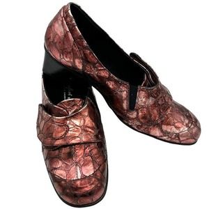 HELLE COMFORT RED SNAKE PRINT BLOCK HEEL LOAFERS SIZE 6.5-7